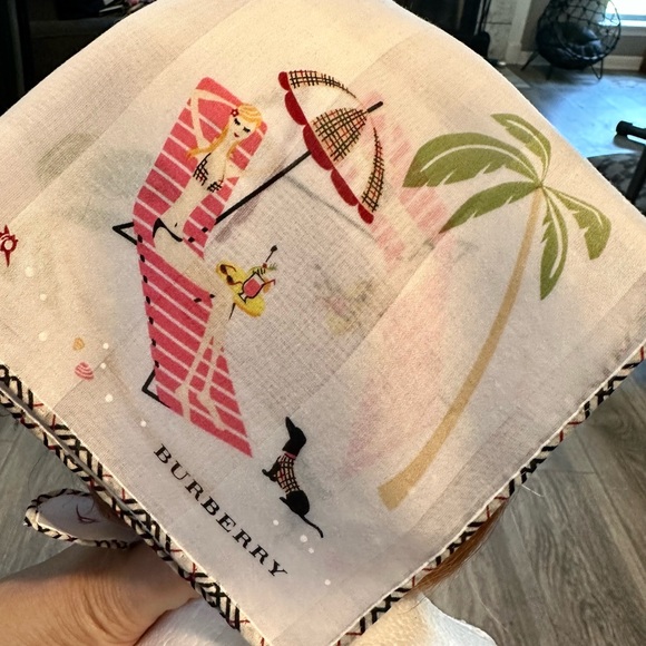 Burberry day at beach story scarf nwot comes with a free designer gift 23x22.5” - Picture 1 of 10